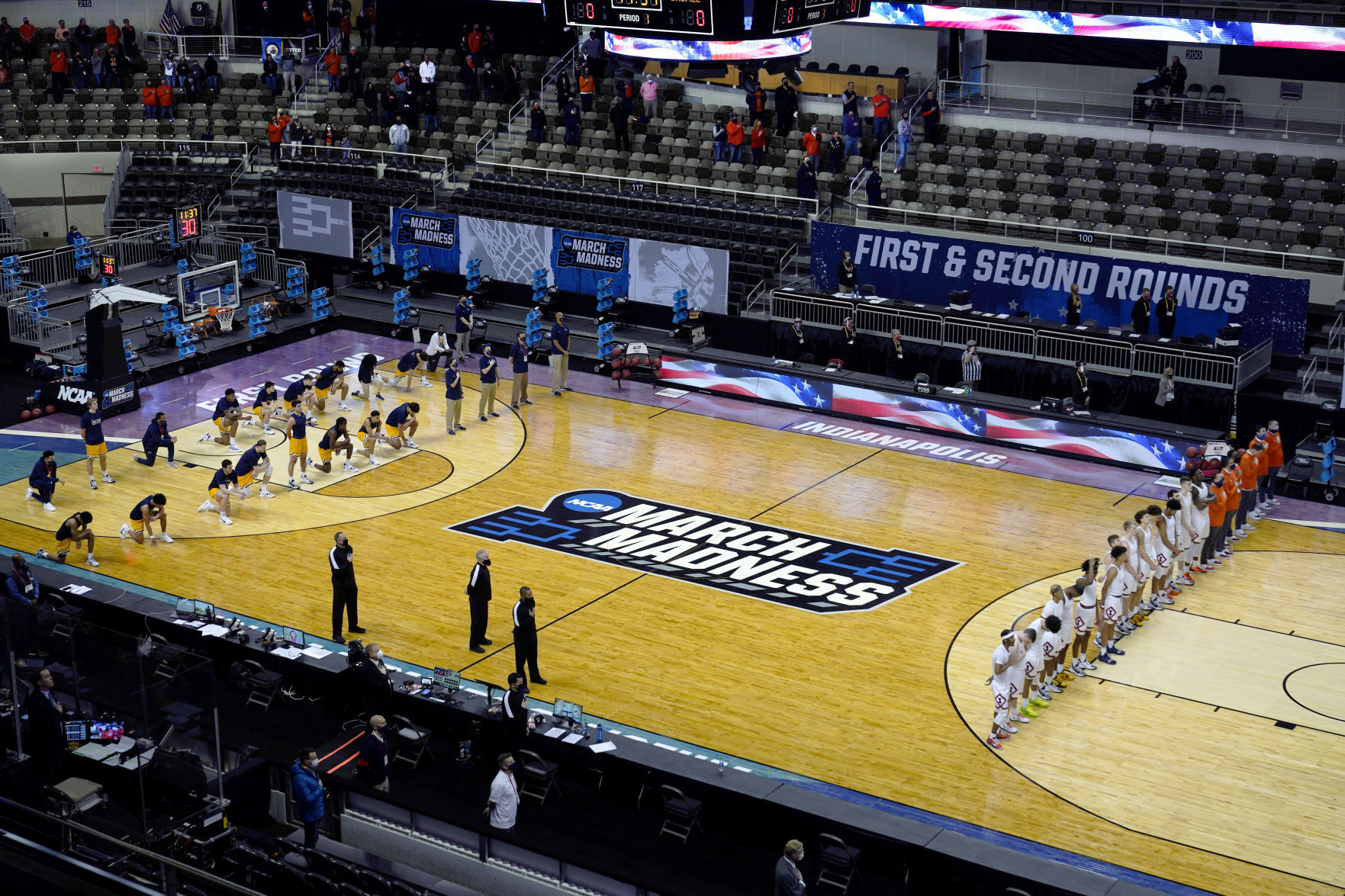 NCAA Drexel Illinois Basketball